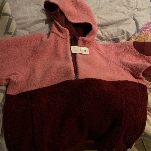 NWT outdoor voices pink/red mega fleece - Picture 2 of 3